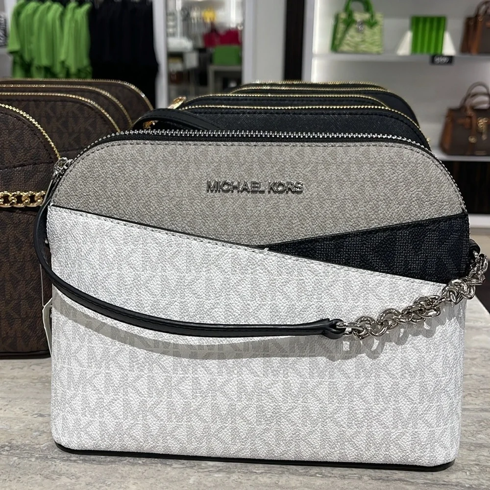 Michael Kors Jet Set Travel Color-Block Signature Logo Crossbody Bag
Optic White - Picture 4 of 16